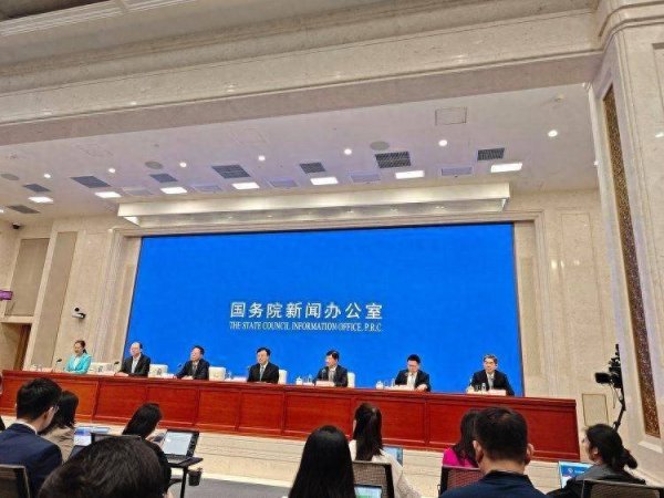 配资平台 海南自由贸易港封关12月18日启动，以后去海南可以买更多免关税产品